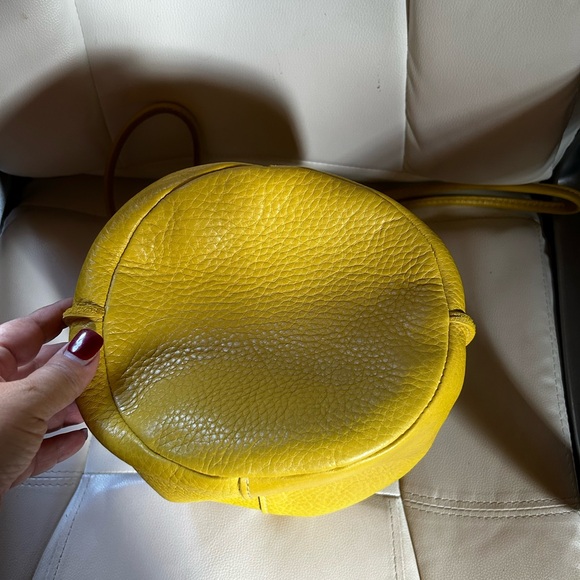 Brand New- Devan Bucket Bag in Naples - Picture 5 of 8